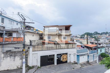 Vista Quintal frente de casa à venda com 3 quartos, 170m² em Vila Francos, São Paulo