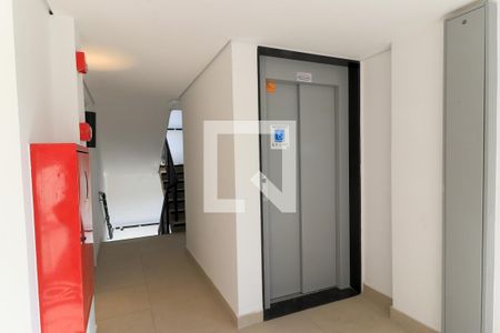 Apartamento à venda com 60m², 1 quarto e sem vagaHall