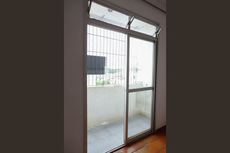 Varanda de apartamento à venda com 2 quartos, 55m² em Copacabana, Belo Horizonte