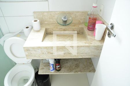 Casa de condomínio para alugar com 89m², 2 quartos e 2 vagasBanheiro