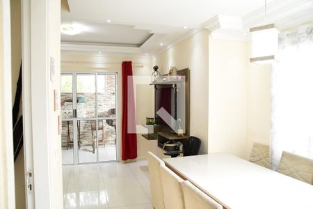 Sala de casa de condomínio para alugar com 2 quartos, 89m² em Jardim Petrópolis, Cotia