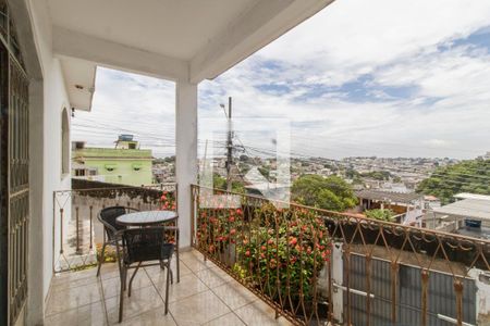 varanda de casa à venda com 3 quartos, 440m² em Praia da Bandeira, Rio de Janeiro