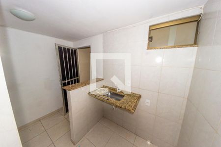 Cozinha e Área de Serviço de apartamento para alugar com 1 quarto, 20m² em Irajá, Rio de Janeiro