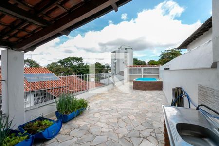 Casa à venda com 380m², 6 quartos e 4 vagasPiscina