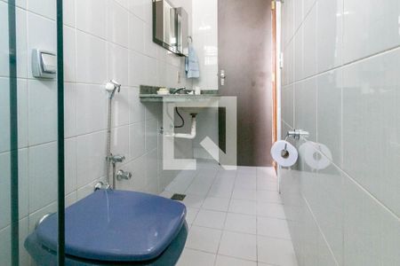 Casa à venda com 380m², 6 quartos e 4 vagasBanheiro da Suíte