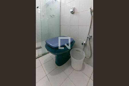 Casa à venda com 380m², 6 quartos e 4 vagasBanheiro da Suíte