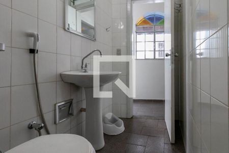 Casa à venda com 380m², 6 quartos e 4 vagasBanheiro Social 2