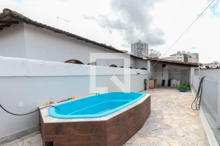 Casa à venda com 380m², 6 quartos e 4 vagasPiscina
