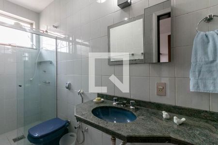 Casa à venda com 380m², 6 quartos e 4 vagasBanheiro da Suíte