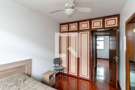 Casa à venda com 380m², 6 quartos e 4 vagasQuarto Suíte 2