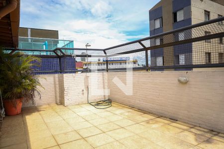 Apartamento à venda com 210m², 3 quartos e 2 vagasCobertura