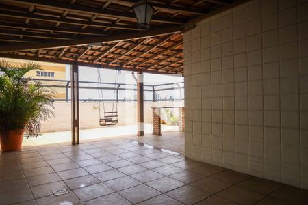 Apartamento à venda com 210m², 3 quartos e 2 vagasCobertura