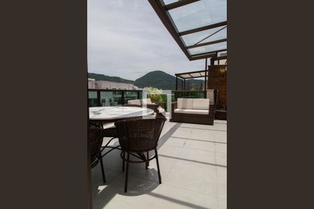 Apartamento à venda com 156m², 3 quartos e 2 vagasTerraço