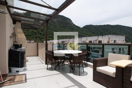 Apartamento à venda com 156m², 3 quartos e 2 vagasTerraço