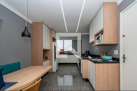 Apartamento à venda com 110m², 3 quartos e 2 vagasCozinha