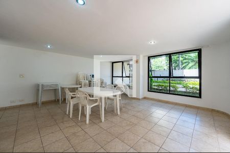 Apartamento à venda com 110m², 3 quartos e 2 vagasÁrea comum - Salão de festas
