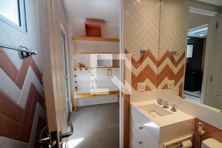 Casa para alugar com 85m², 2 quartos e 1 vaga Casa para alugar com 85m², 2 quartos e 1 vagaBanheiro da Suíte