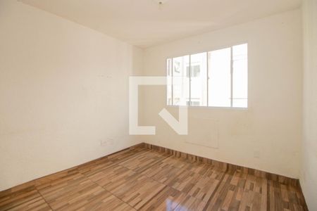 Sala de apartamento para alugar com 2 quartos, 45m² em Mário Quintana, Porto Alegre