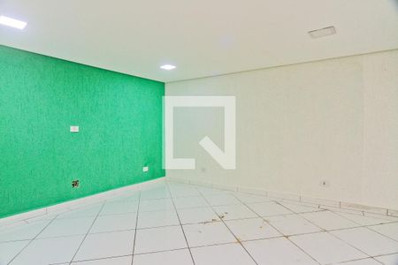 Casa para alugar com 200m², 3 quartos e 2 vagas Casa para alugar com 200m², 3 quartos e 2 vagasPorão
