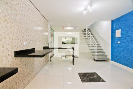 Casa para alugar com 200m², 3 quartos e 2 vagas Casa para alugar com 200m², 3 quartos e 2 vagasCozinha