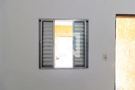 Detalhe da sala de casa para alugar com 1 quarto, 70m² em Nova Mirim, Praia Grande