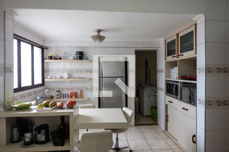 Apartamento para alugar com 160m², 3 quartos e 2 vagasCozinha