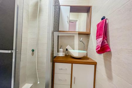 Banheiro de kitnet/studio para alugar com 1 quarto, 14m² em Botafogo, Rio de Janeiro