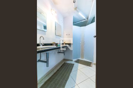 Casa à venda com 600m², 5 quartos e 2 vagasSalão - Banheiro