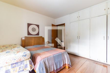 Casa à venda com 600m², 5 quartos e 2 vagasQuarto 3