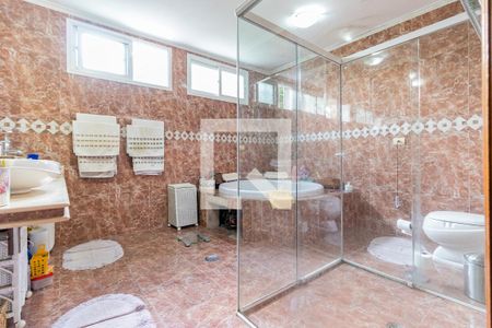 Casa à venda com 600m², 5 quartos e 2 vagasBanheiro da Suíte 2