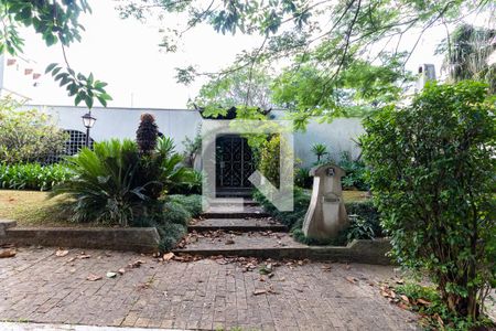 Casa à venda com 600m², 5 quartos e 2 vagasFachada