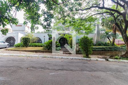 Casa à venda com 600m², 5 quartos e 2 vagasFachada