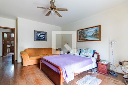 Casa à venda com 600m², 5 quartos e 2 vagasQuarto 5 - Suíte 2