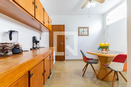 Casa à venda com 600m², 5 quartos e 2 vagasCopa/Cozinha