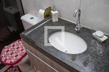 Banheiro  de apartamento para alugar com 2 quartos, 53m² em Piedade, Rio de Janeiro