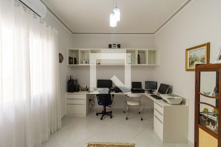 Casa à venda com 440m², 4 quartos e 8 vagasQuarto 3