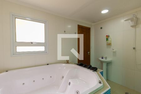 Casa à venda com 440m², 4 quartos e 8 vagasBanheiro