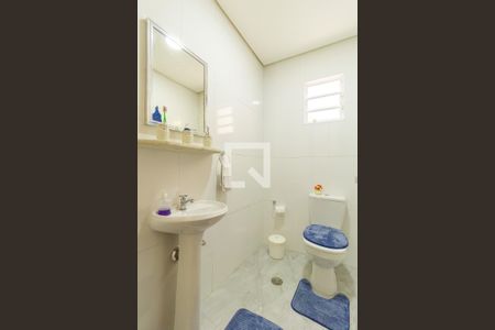 Casa à venda com 440m², 4 quartos e 8 vagasBanheiro