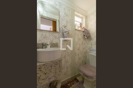 Casa à venda com 440m², 4 quartos e 8 vagasLavabo 