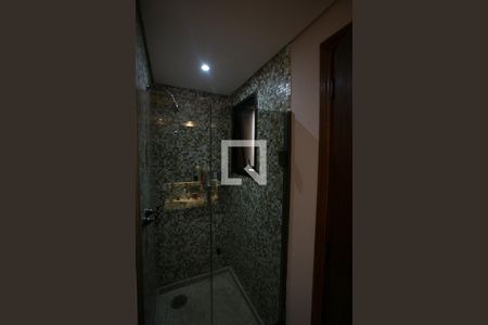 Apartamento à venda com 315m², 3 quartos e 5 vagas Apartamento à venda com 315m², 3 quartos e 5 vagasBanheiro da Suíte 1