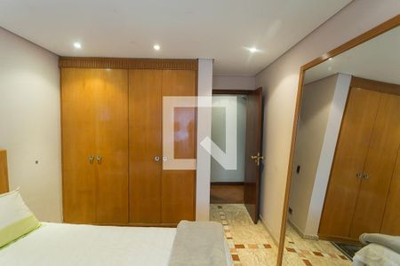 Apartamento à venda com 315m², 3 quartos e 5 vagas Apartamento à venda com 315m², 3 quartos e 5 vagasSuite 1