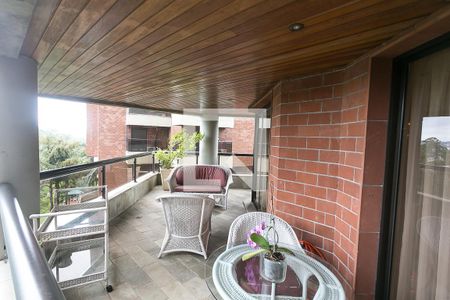 Sacada de apartamento à venda com 3 quartos, 315m² em Jardim Vitória Régia, São Paulo