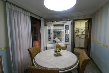 Apartamento à venda com 315m², 3 quartos e 5 vagas Apartamento à venda com 315m², 3 quartos e 5 vagasCopa