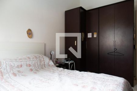 Casa de condomínio à venda com 240m², 4 quartos e 2 vagas Casa de condomínio à venda com 240m², 4 quartos e 2 vagasSuíte 2