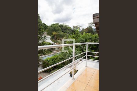 Casa de condomínio à venda com 240m², 4 quartos e 2 vagas Casa de condomínio à venda com 240m², 4 quartos e 2 vagasVaranda da suíte 4