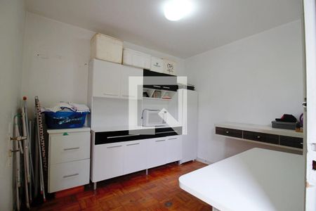 Casa à venda com 400m², 5 quartos e 2 vagas Casa à venda com 400m², 5 quartos e 2 vagasQuarto de Serviço