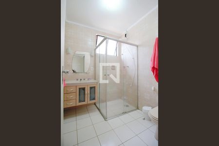 Casa à venda com 400m², 5 quartos e 2 vagas Casa à venda com 400m², 5 quartos e 2 vagasBanheiro da Suíte 2