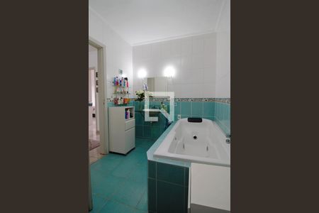 Casa à venda com 400m², 5 quartos e 2 vagas Casa à venda com 400m², 5 quartos e 2 vagasBanheiro Social