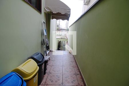 Casa à venda com 400m², 5 quartos e 2 vagas Casa à venda com 400m², 5 quartos e 2 vagasCorredor
