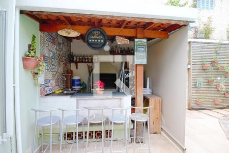 Casa à venda com 400m², 5 quartos e 2 vagas Casa à venda com 400m², 5 quartos e 2 vagasChurrasqueira